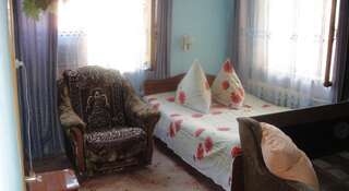 Гостевой дом Guesthouse Robin Лазаревское Четырехместный номер-1