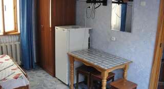Гостевой дом Guesthouse Robin Лазаревское Трехместный номер-2