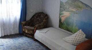 Гостевой дом Guesthouse Robin Лазаревское Трехместный номер-3